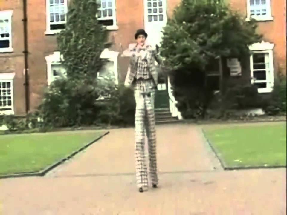 Brett - Stiltwalker