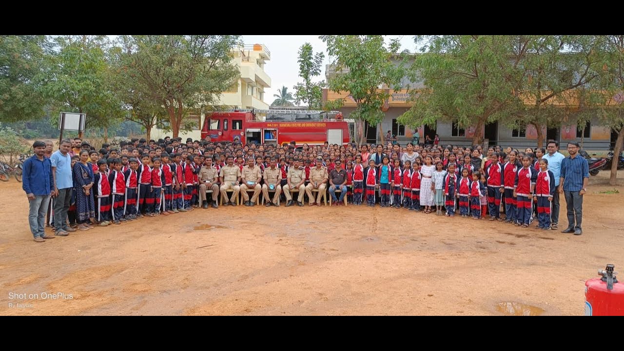 Visit Fire engine in our school for students