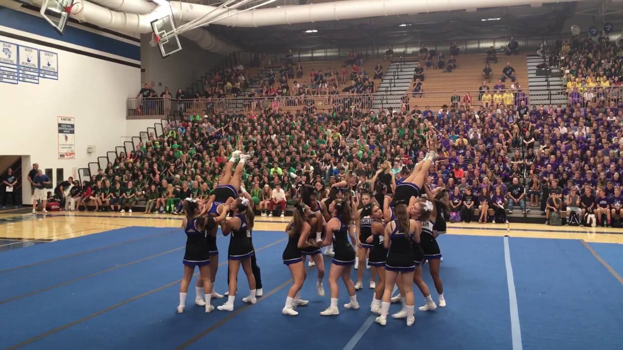 Homecoming Routine 2016: Varsity Side