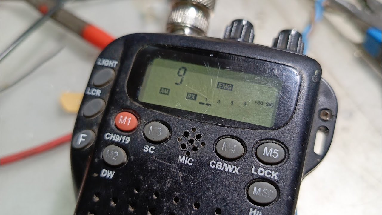 MIDLAND 75-822 (sin vida no enciende)