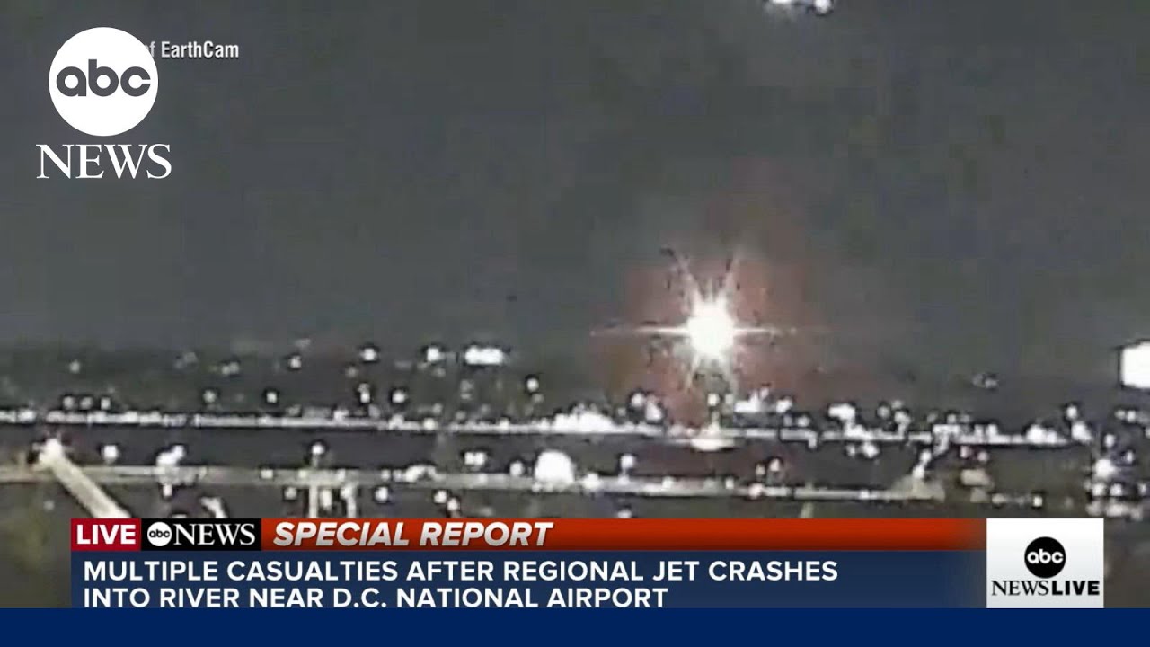 Moment of plane collision with military helicopter near DC captured by EarthCam live camera