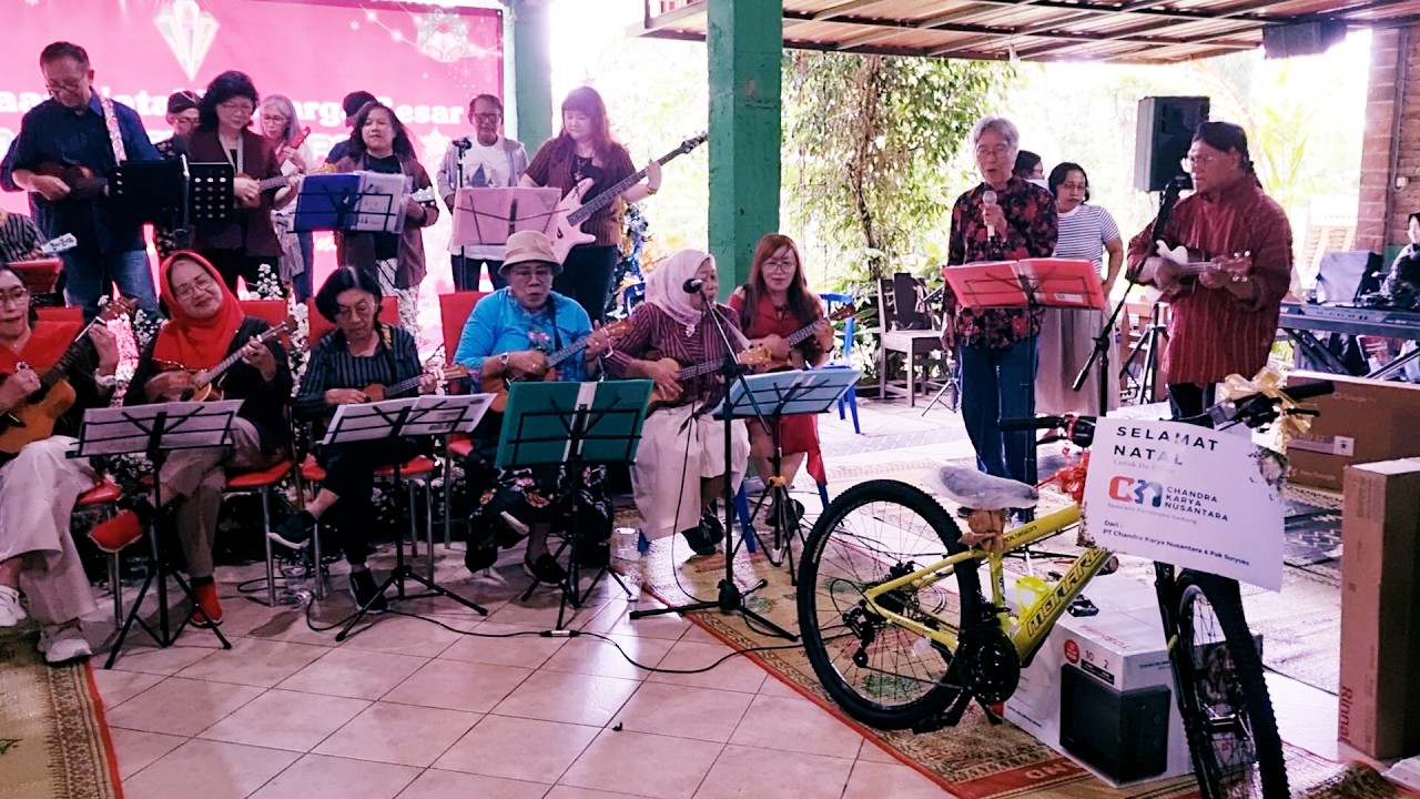 Jangkrik Genggong, JUS feat Romo Pitoyo Rektor Kolese SMA De Britto