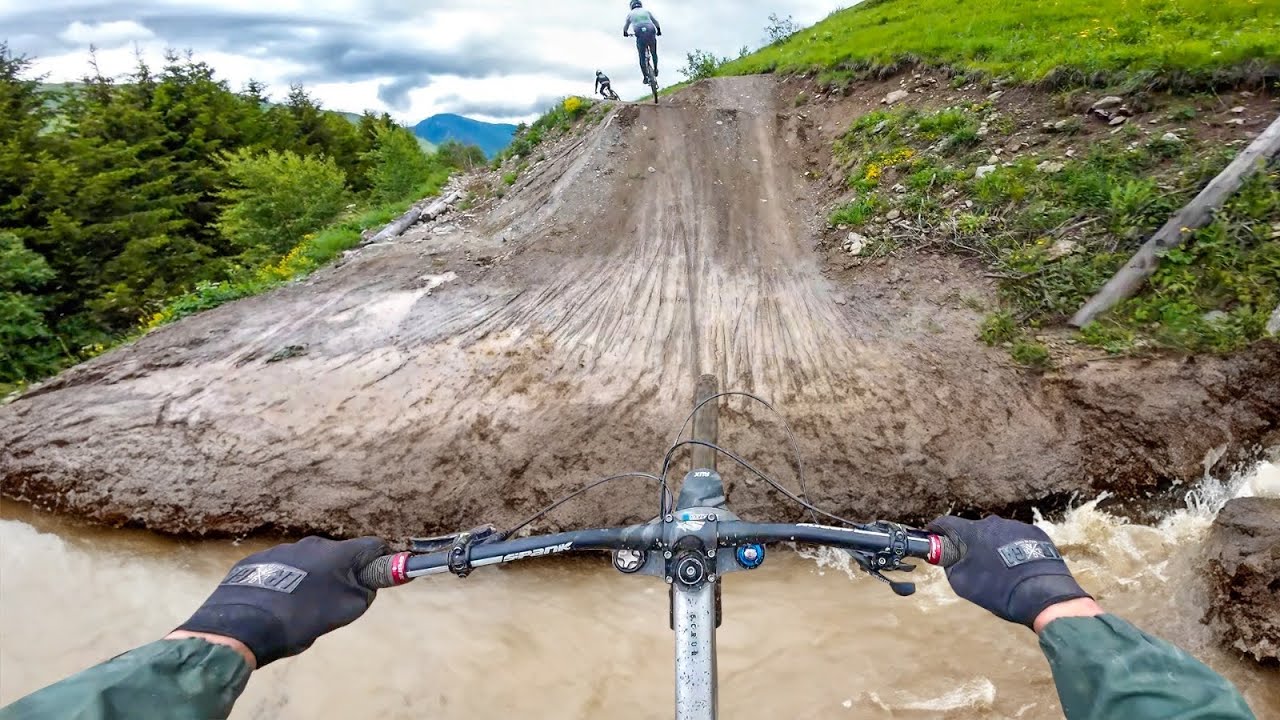 On ride le Bikepark des 2 Alpes dans des conditions bien grasse !