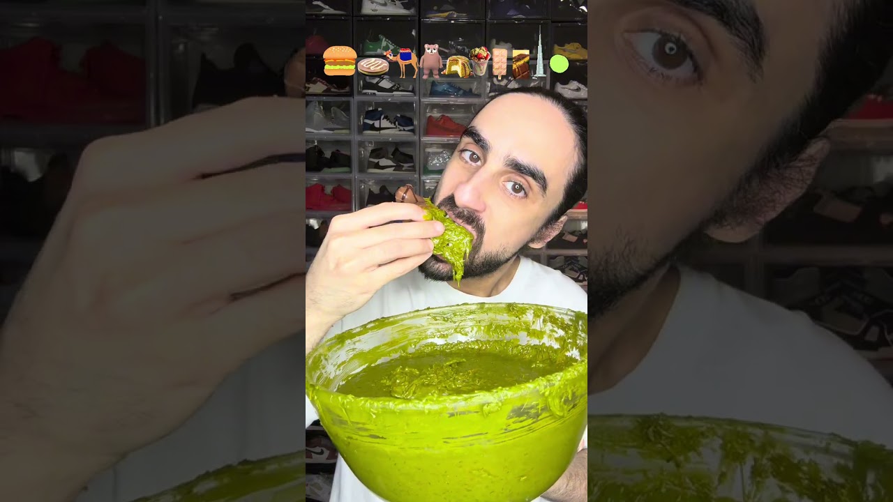 Food ASMR Eating a Dubai Chocolate Burger 🍔 🍫 