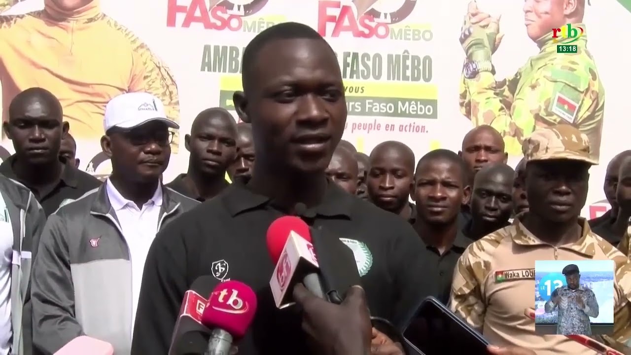 Faso Mêbo : la 55e promotion de l’Ecole nationale de la Police offre 12 tonnes de ciment à l’agence