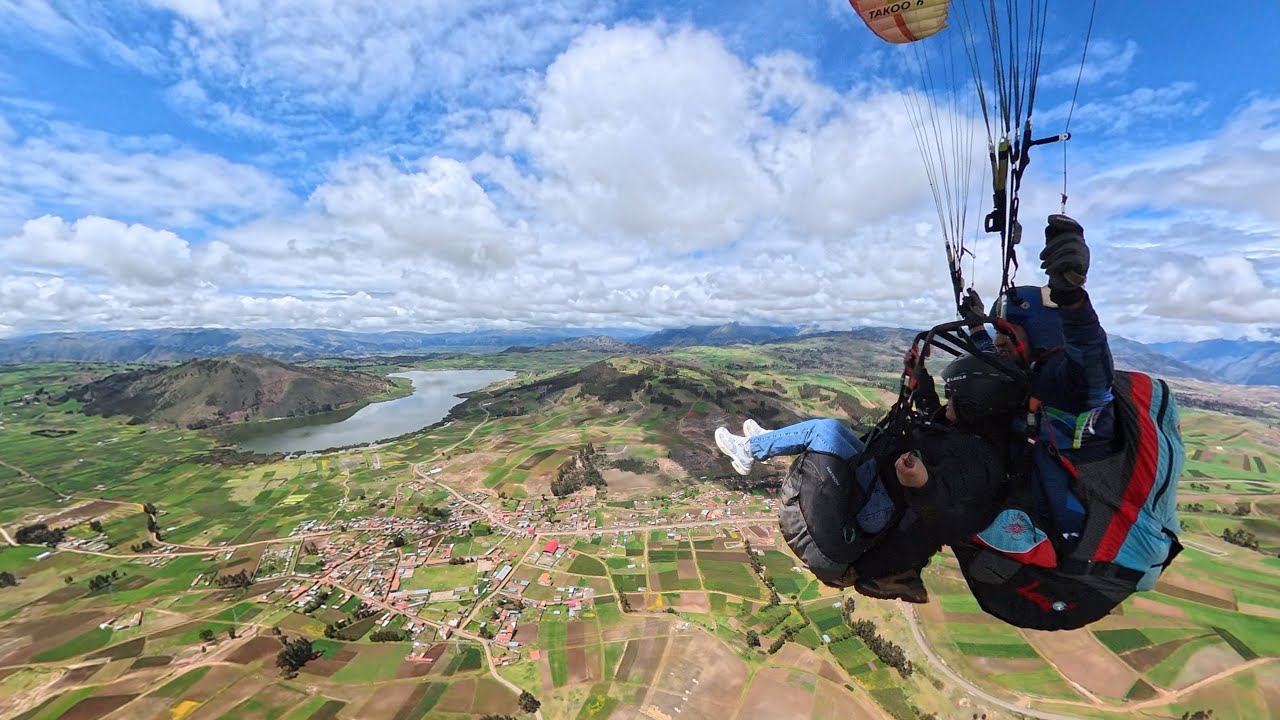Volando parapente en cusco valle sagrado