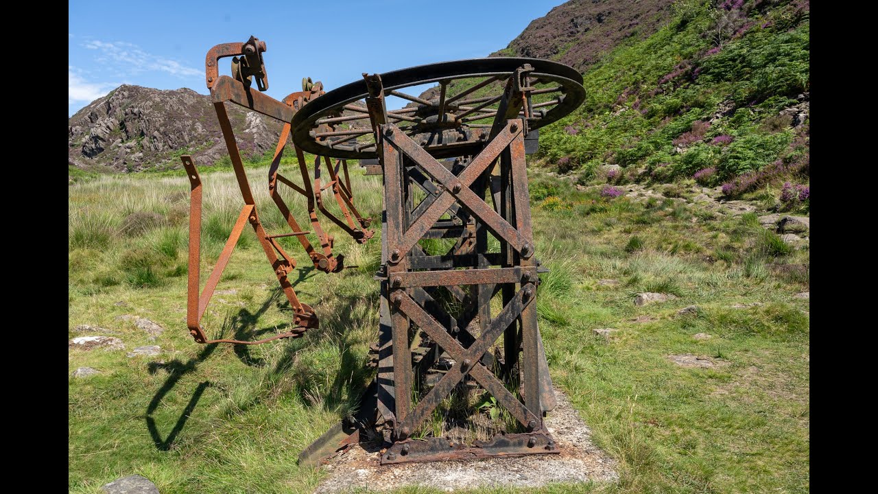 CWM BYCHAN TO LLYN DINAS