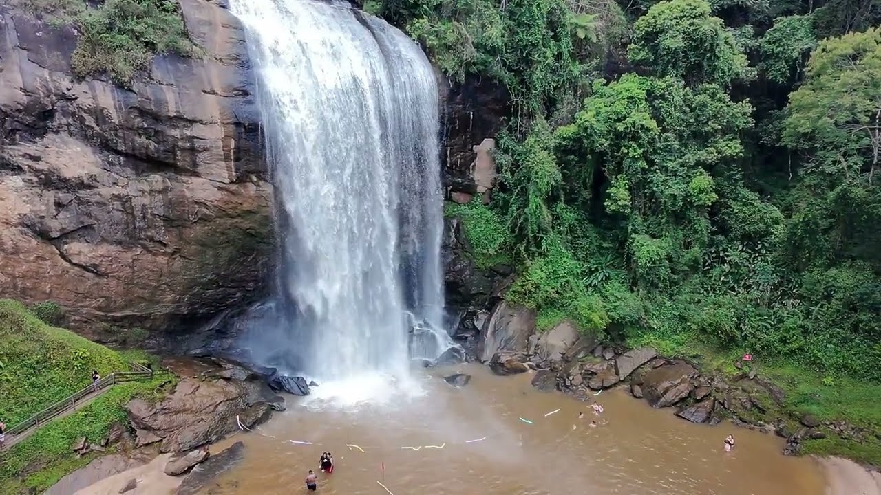 Cachoeira grande em S Luis do Paraitinga