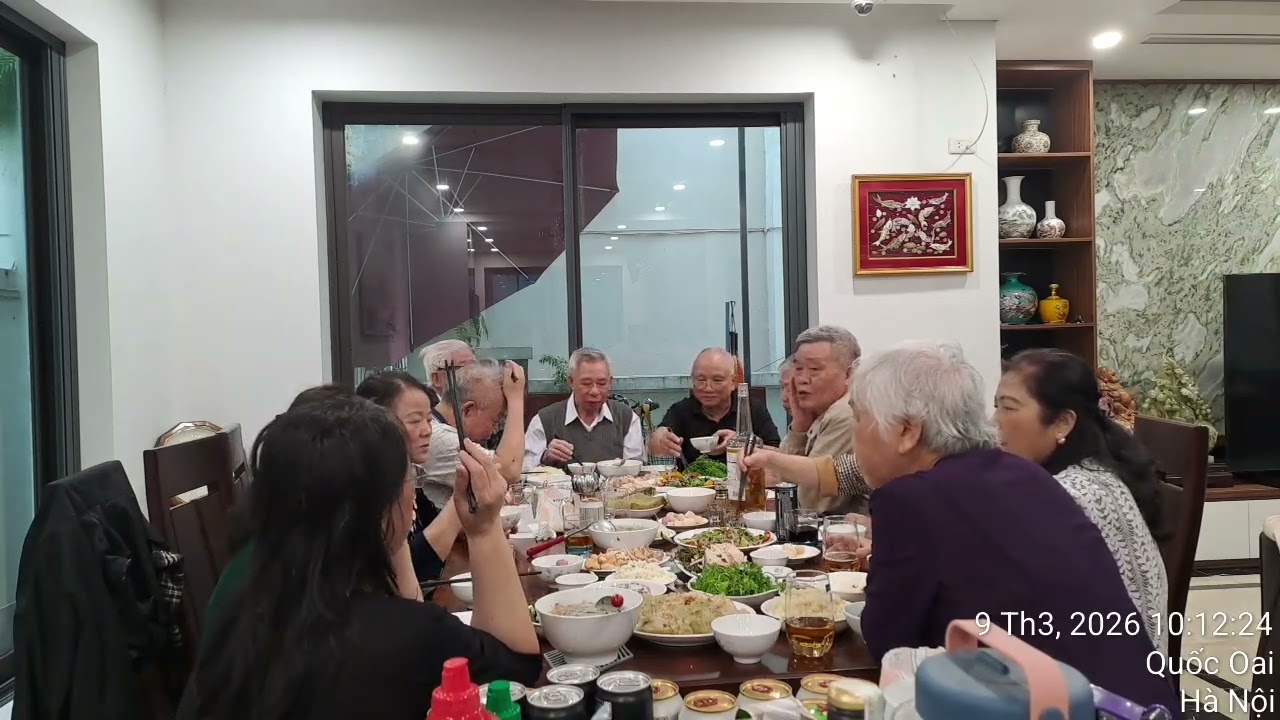 Tình thân thăm nhà ông Nhất Dưa