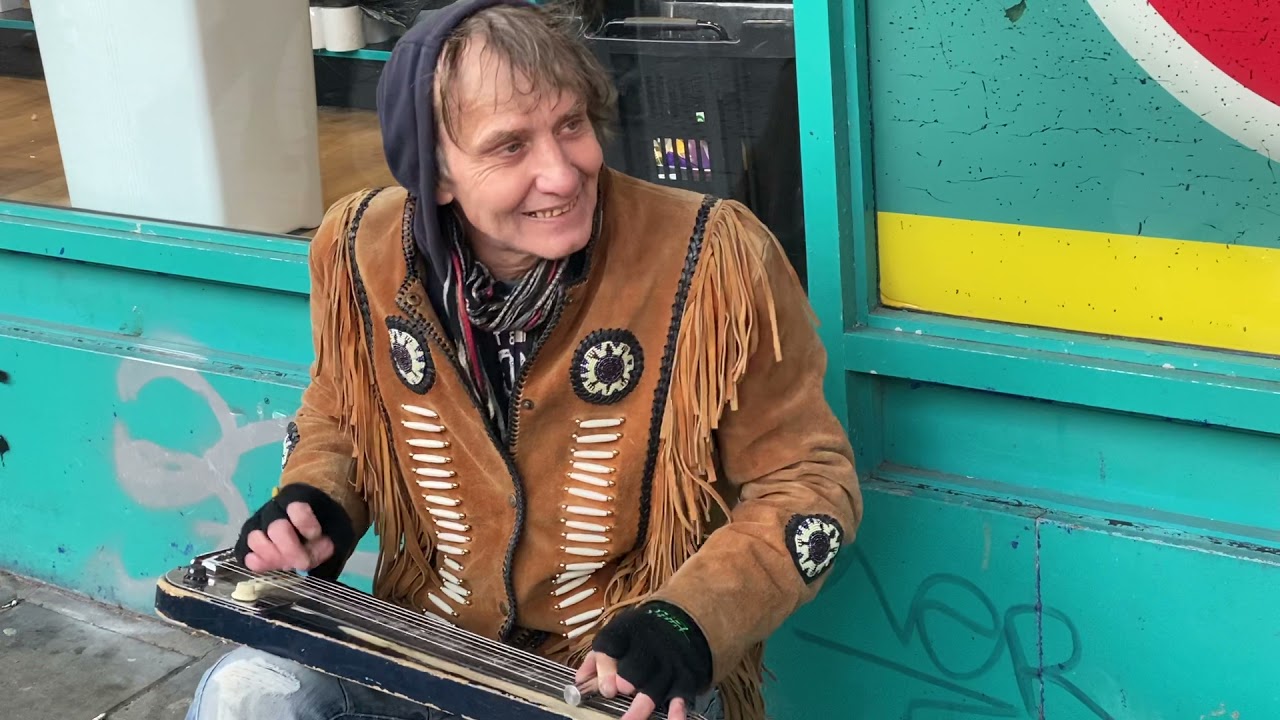 Nelly was playing in North street with his powerful guitar! Nelly Slide Guitar!