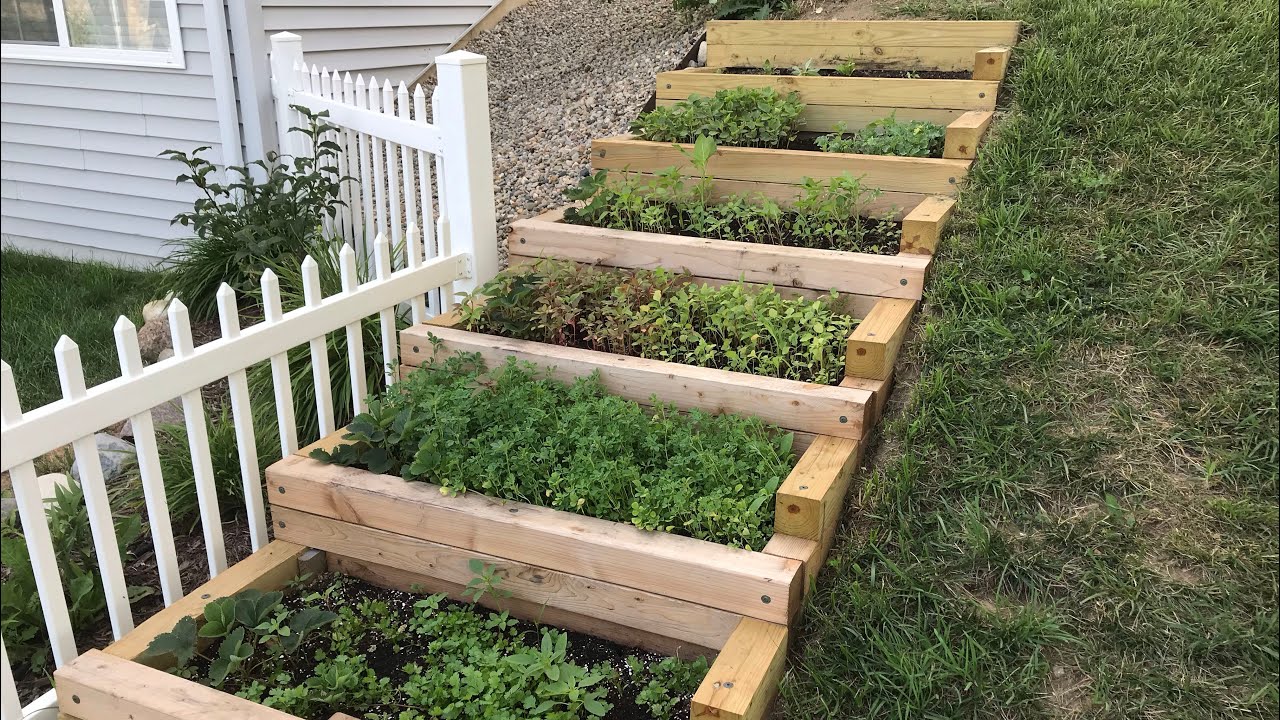 Building a Stair Step Raised Garden Bed on a Slope HHML