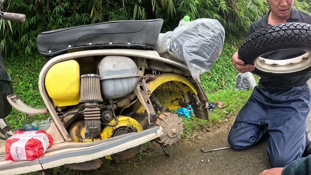 Vietnam 4 Mountain Passes 78 - Breakdown After The Final Pass Ma Pi Leng