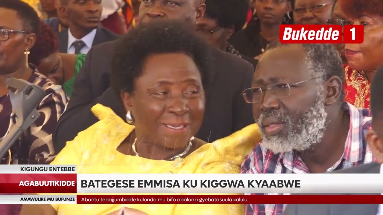 Agabuutikidde:Okujjukira Amansi ne Mapeera.Bategese okusaba ku kiggwa kyaabwe e Kigungu.Ssabasumba..