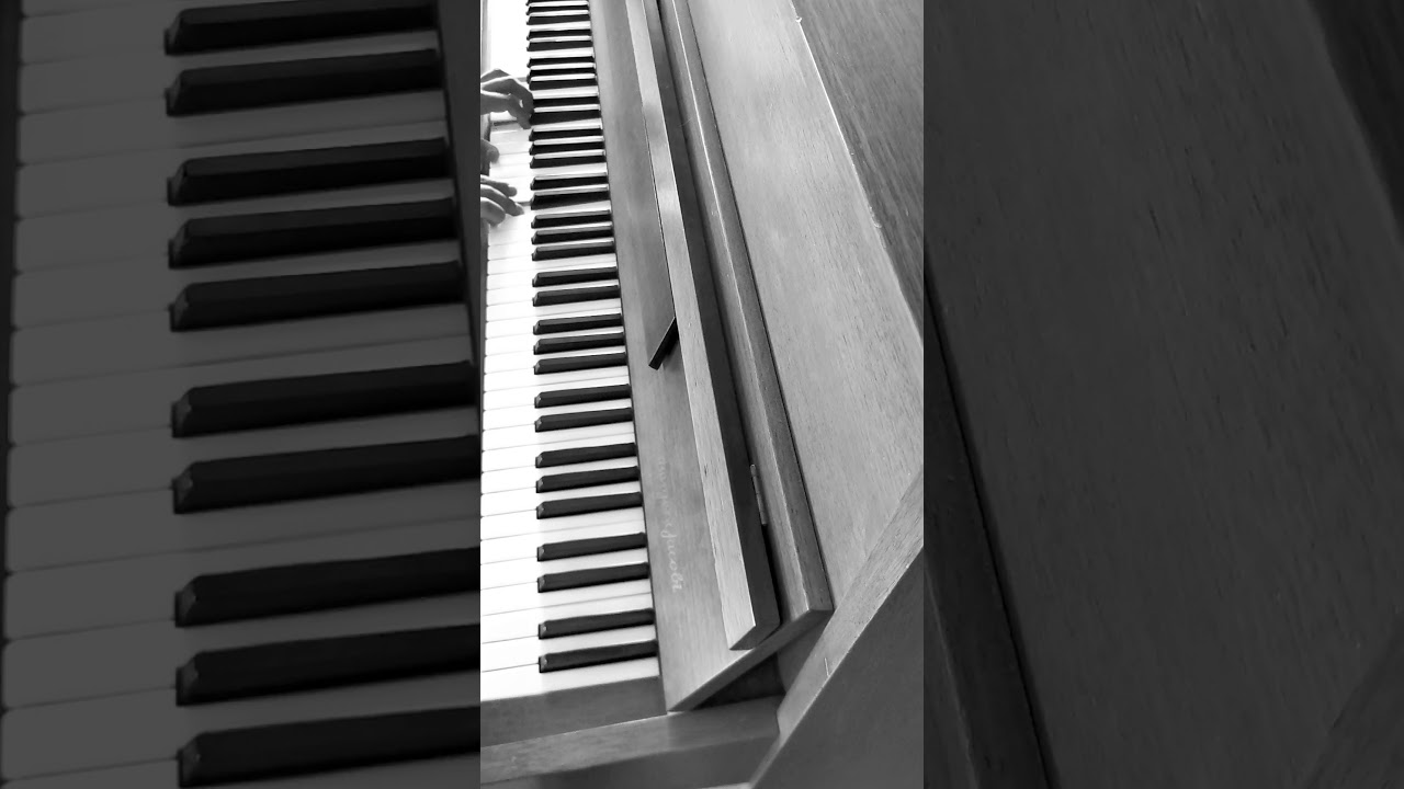 Emotional Piano Music - Thinking Of You