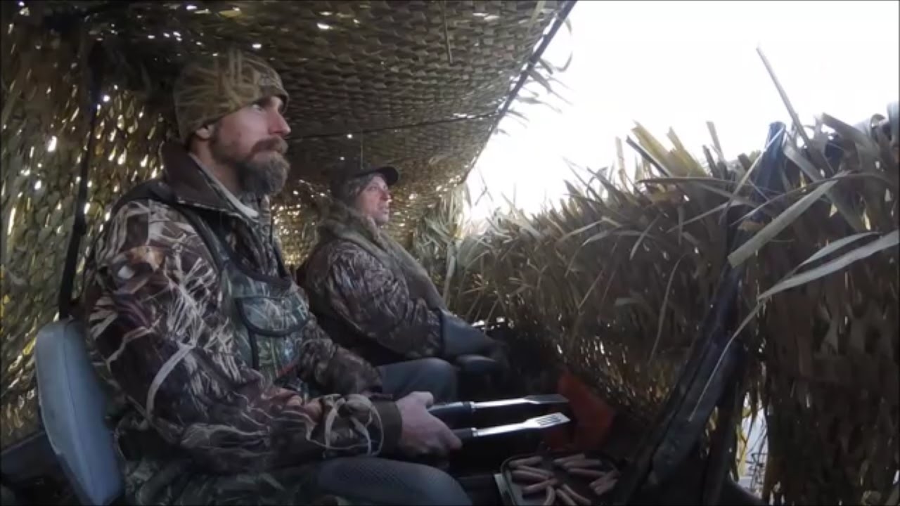 Duck Hunting 2016 #5 Man OVERBOARD