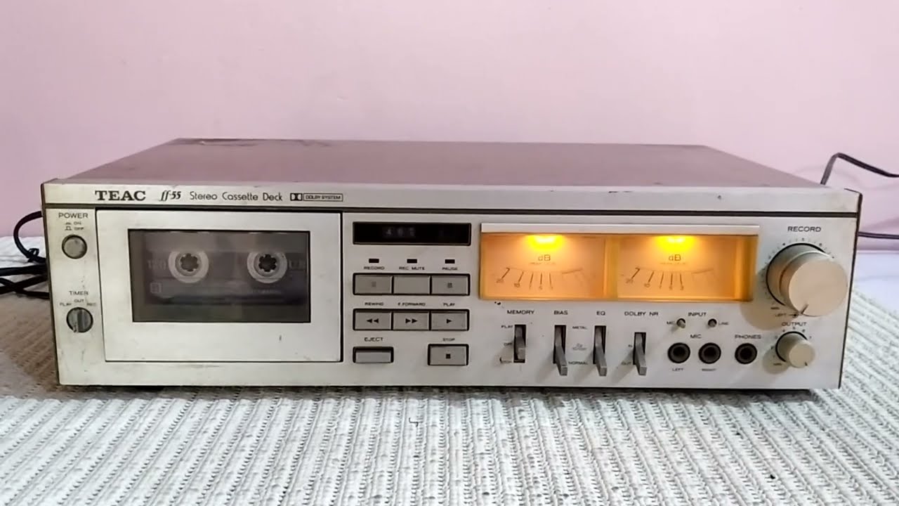TEAC FF-55 stereo 2head cassette deck with beautiful analogue vu meter