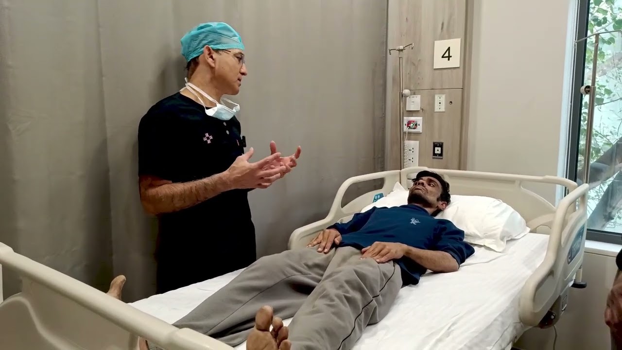Hip Replacement in Ankylosing Spondylitis with MIS Bikini Incision Technique 