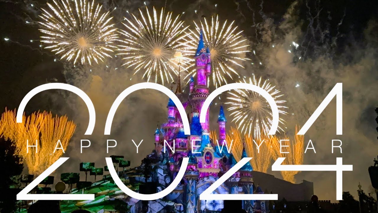 Disneyland Paris - New Year Fireworks 2023/2024 ✨