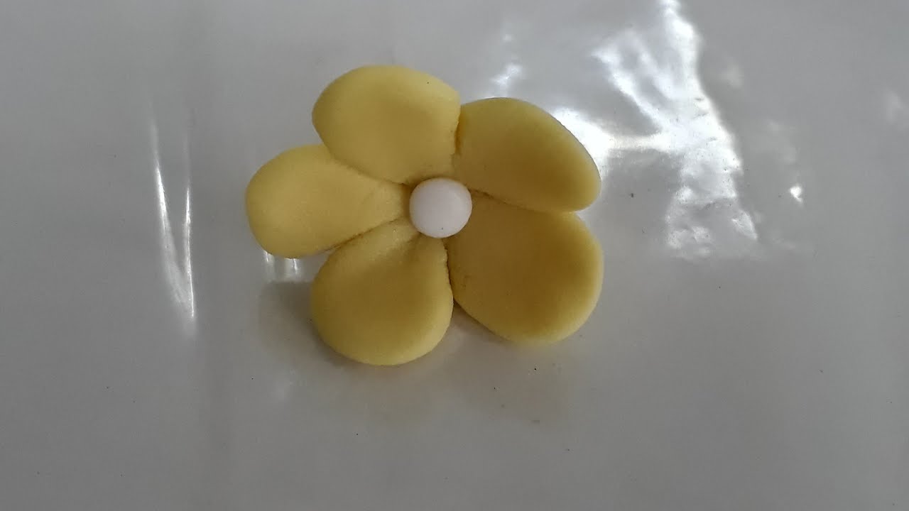 Como fazer flor sem molde ou cortador