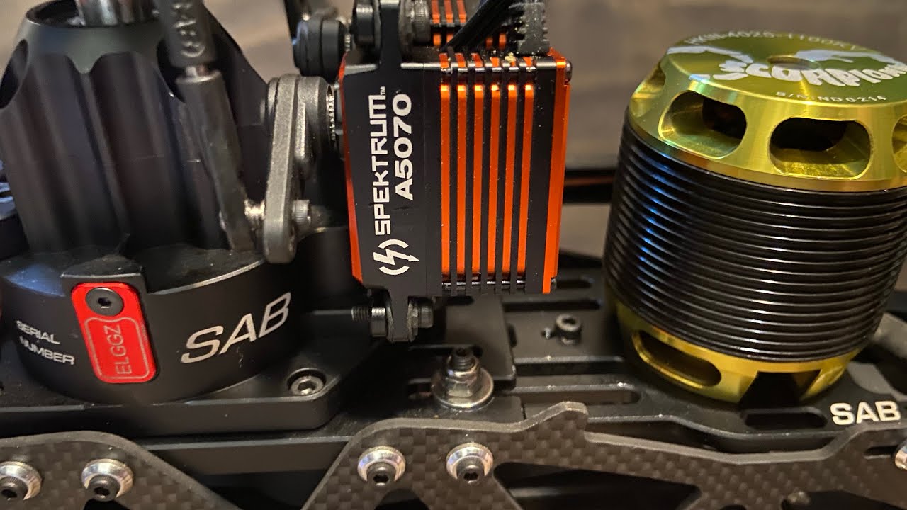 Spektrum NX10SE and SAB Raw 580    Double the Pleasure for a First Flight!