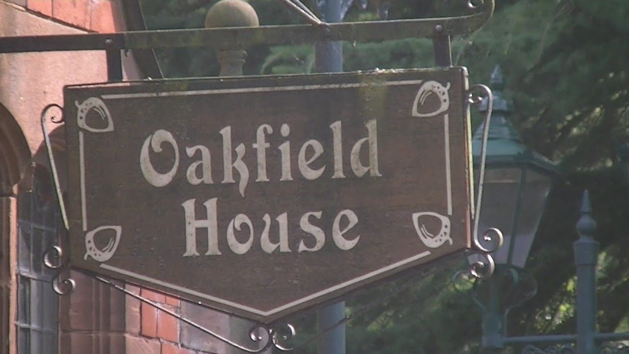 Oakfield House Chester Zoo