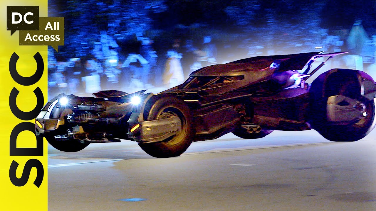 SDCC Day 3: Batman v Superman Batmobile Crashes Hall H!