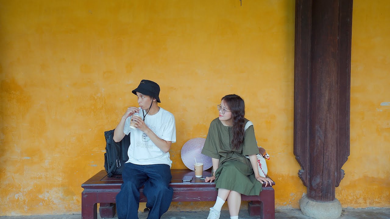 ngày Huế chìm trong mưa, và...