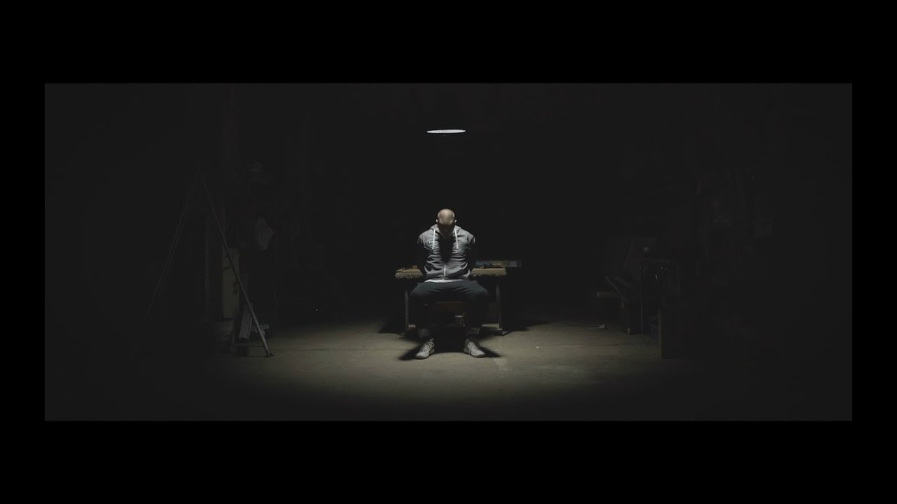 Essemm - M&eacute;g mindig &eacute;lek (Official Music Video)