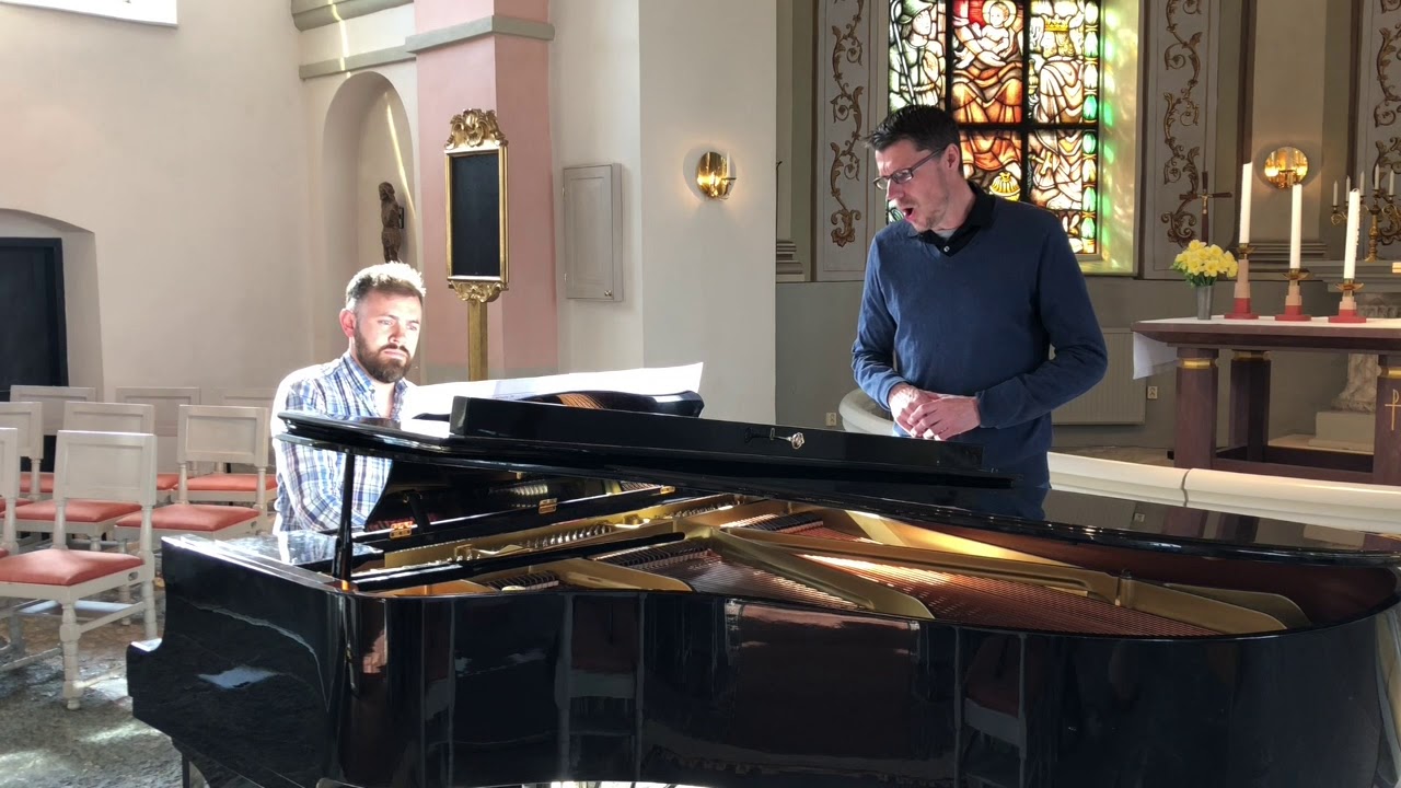 E. Grieg: Våren Op. 33 No. 2, En svane Op. 25 No.2. Anders J. Dahlin and Henrik Berg.