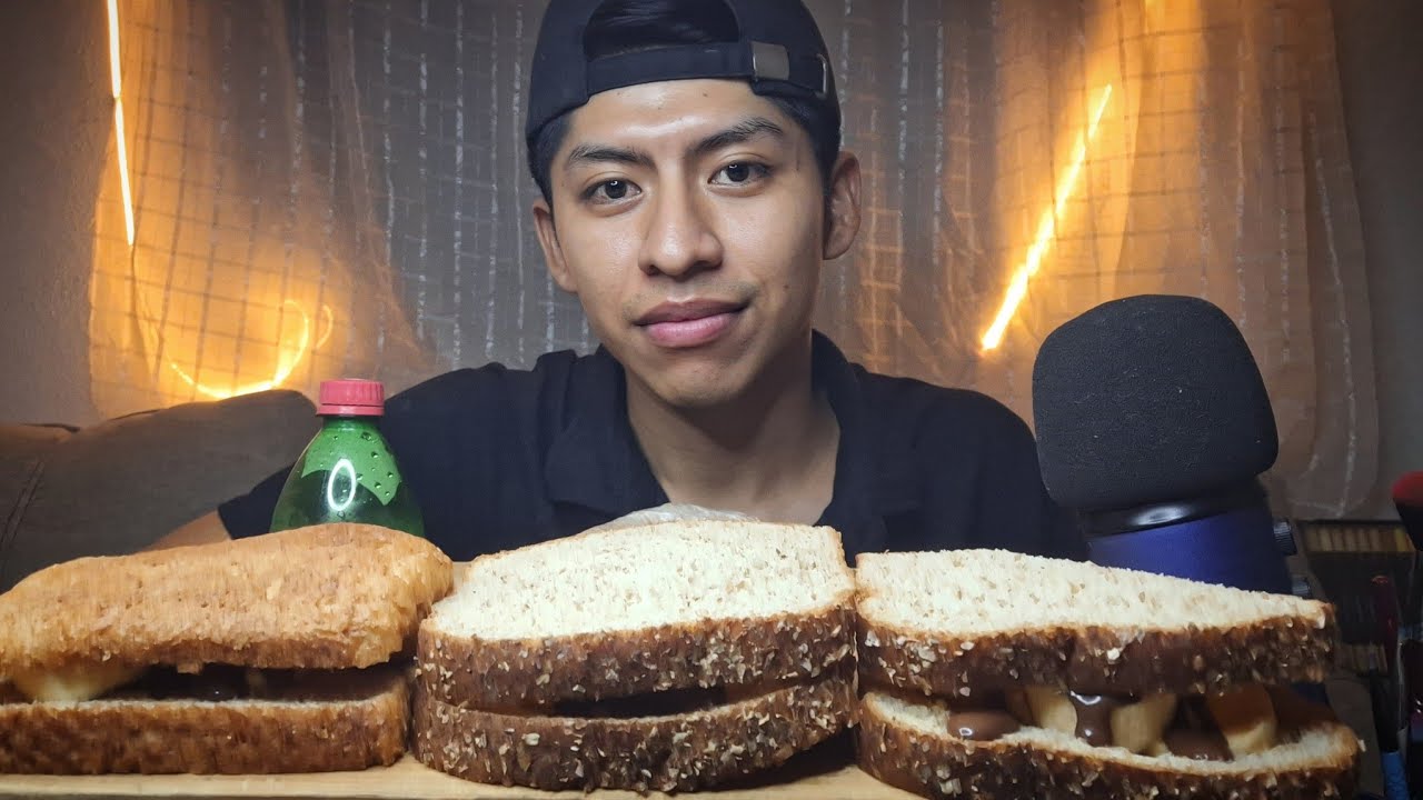ASMR COMIENDO SANDWICHES RELLENOS CASEROS 😋