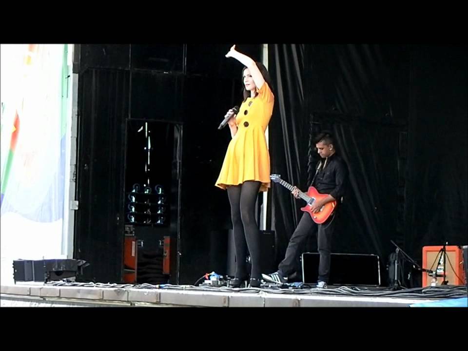 Sophie Ellis-Bextor Bents park South Shields