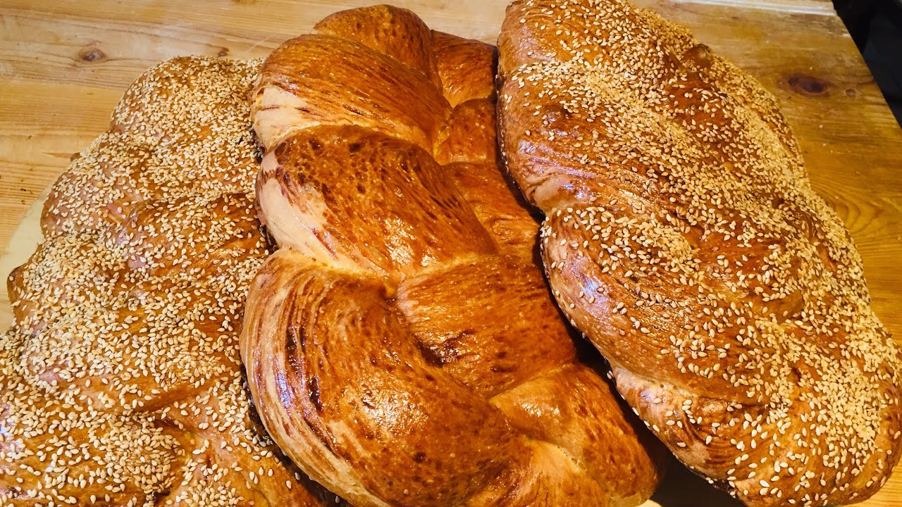 Pane a treccia delle feste
