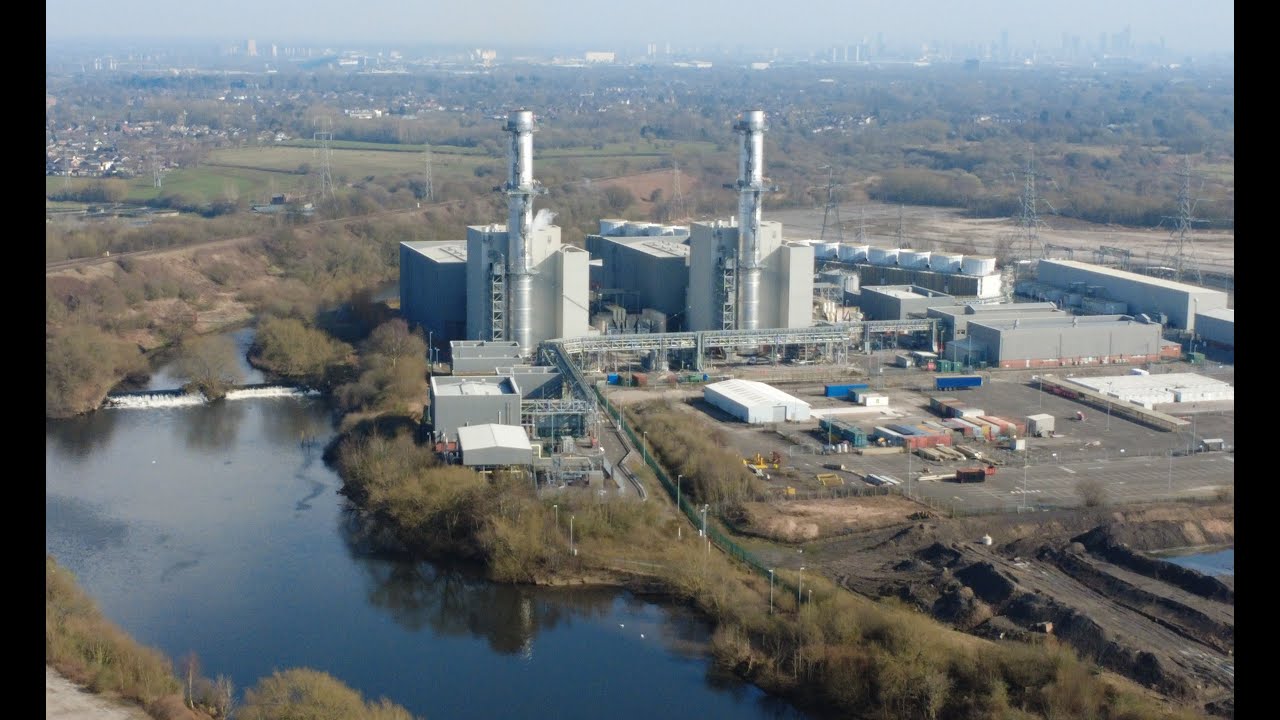 The Manchester Ship Canal between Irlam and Cadishead - dji mini 4k.