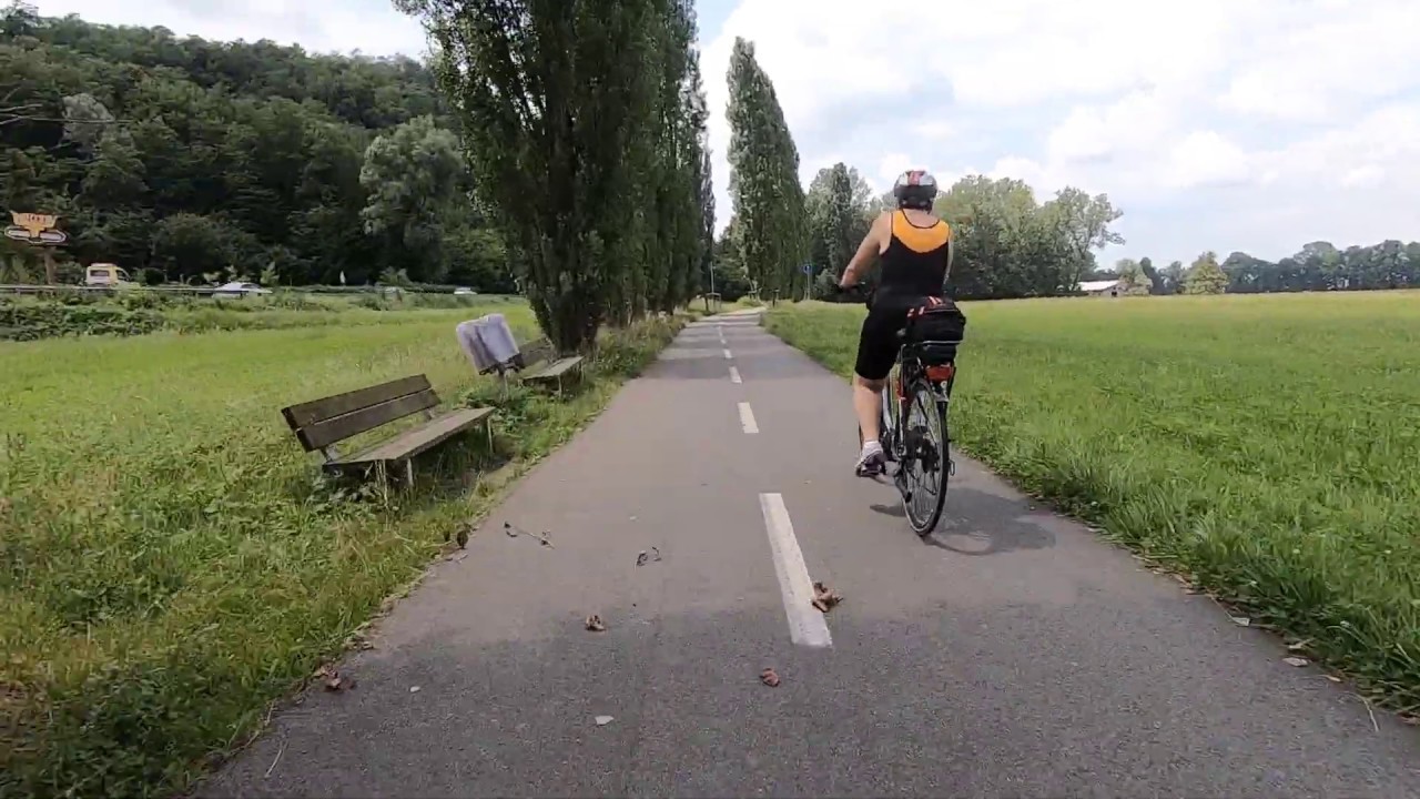 Giro in bici sulla ciclabile del lago di Varese (Gavirate)