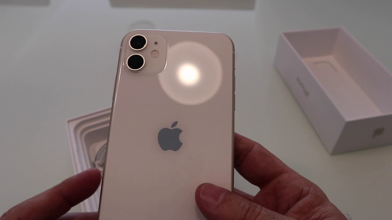 iPhone 11: Abrindo a caixa do novo celular da Apple