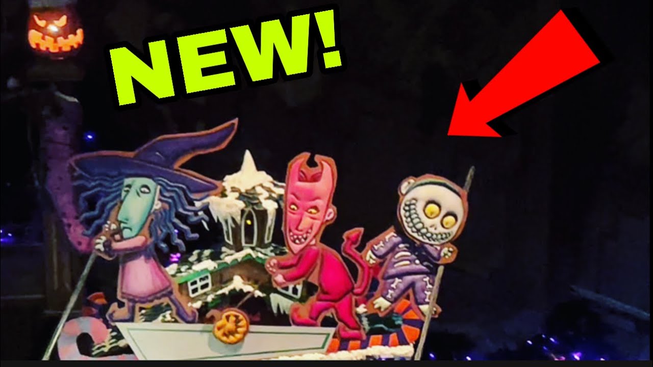 NEW Haunted Mansion Holiday at Disneyland 2022! | NEW Gingerbread House!