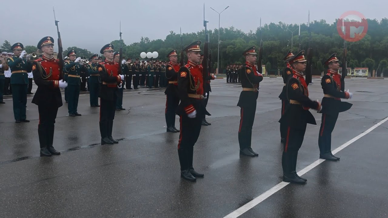 В суворовском училище сегодня прошел юбилейный, 75 выпуск