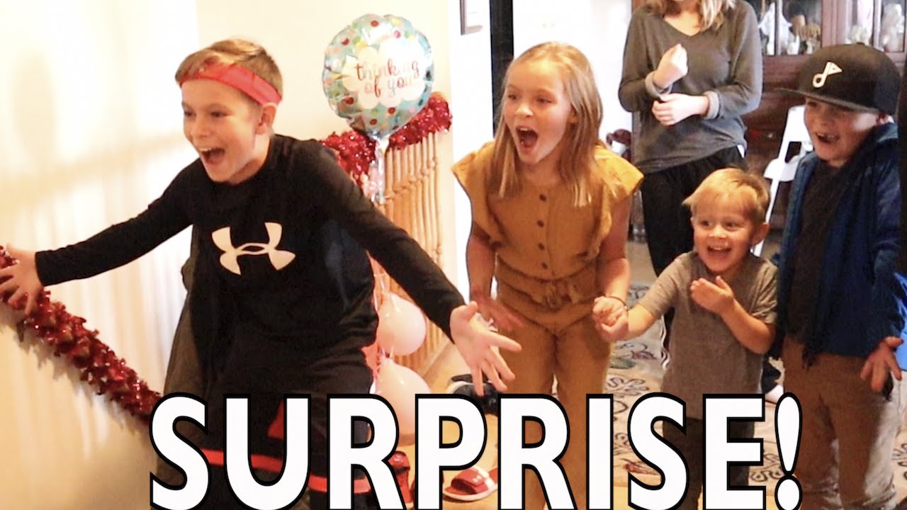 WE'RE HOME!!! SURPRISING OUR FAMILY!!!