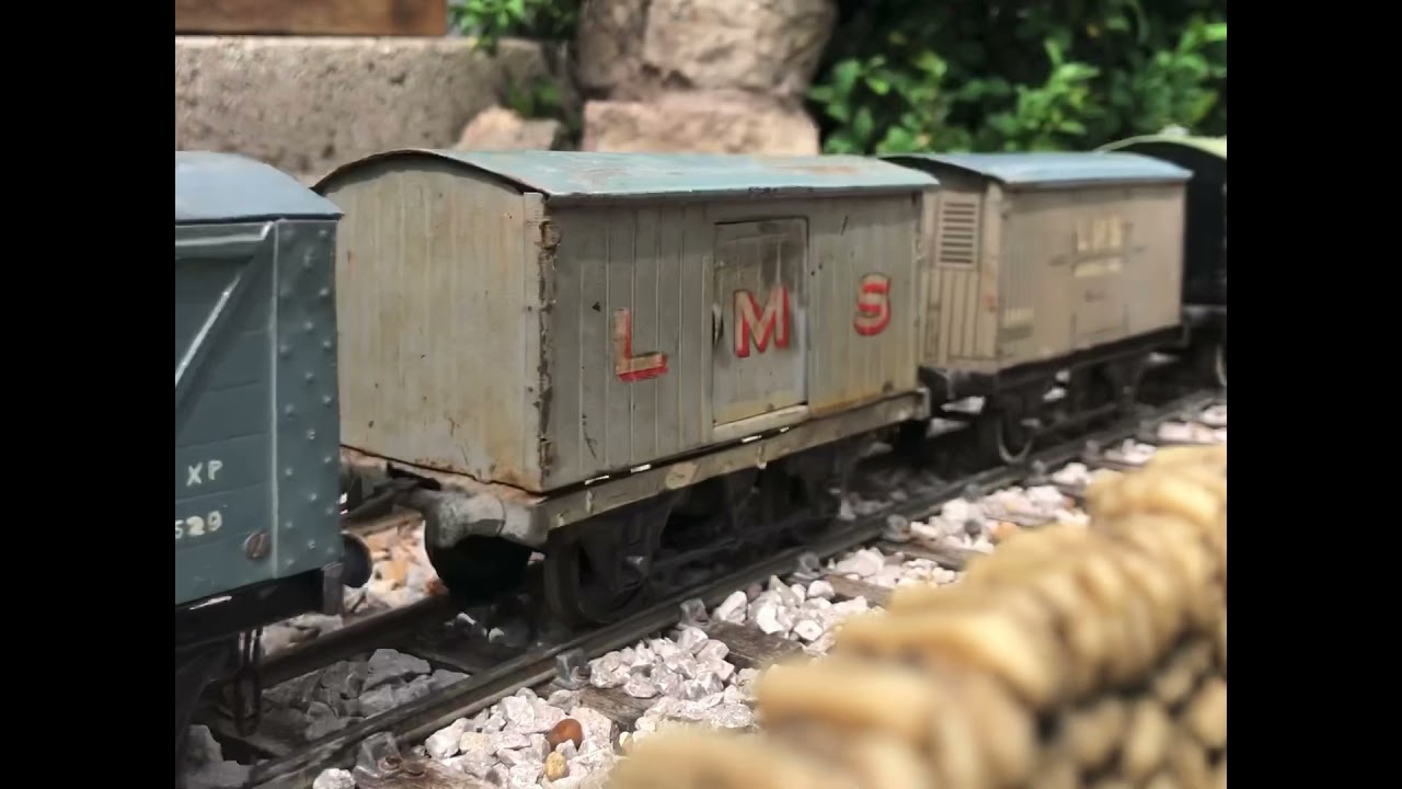 O gauge coarse scale garden layout Outwood Railway