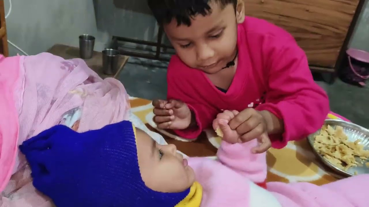 खाने को लेकर हुई 😂 लड़ाई भाई बहन में ♥️ ||