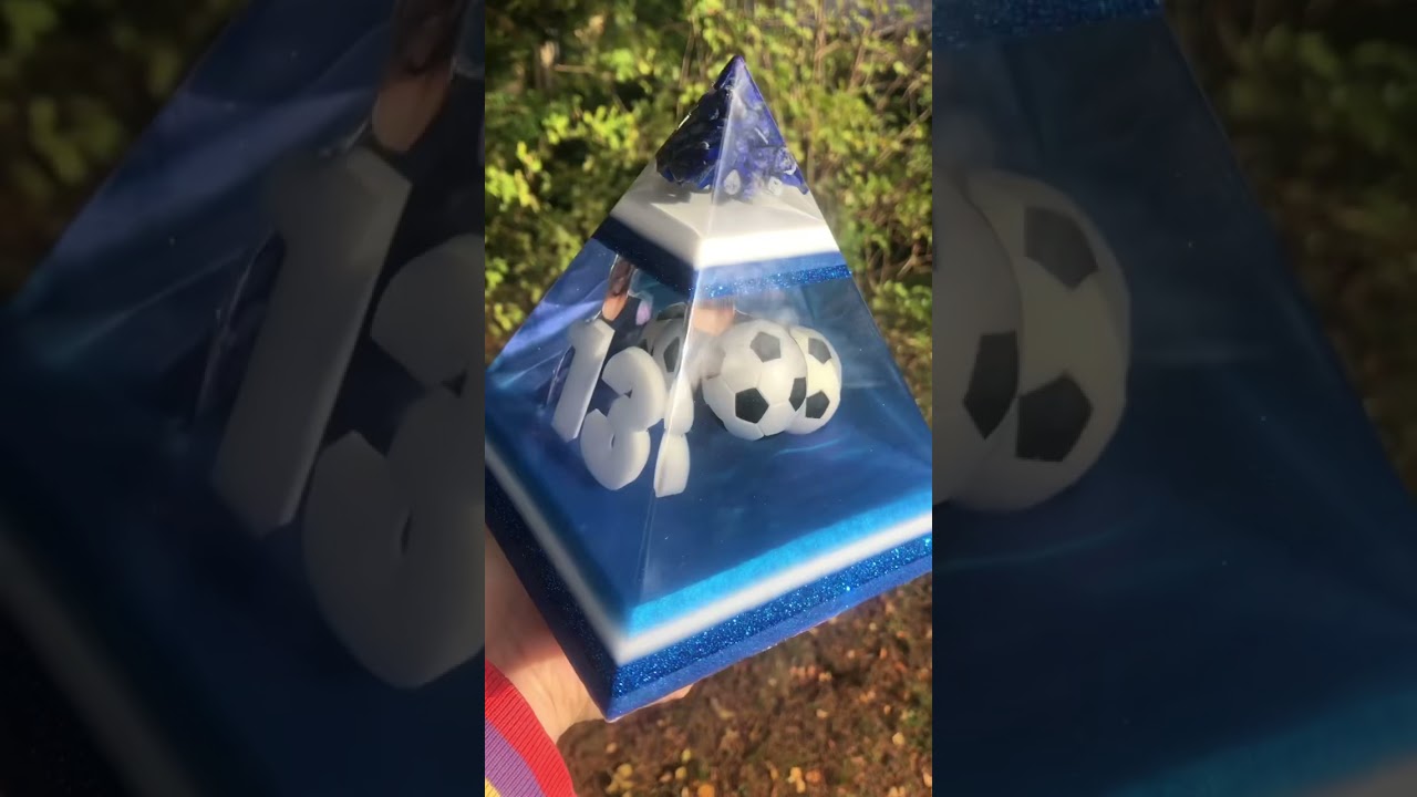 Chelsea FC Resin Pyramid ⚽️ 