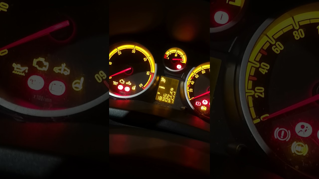 Corsa D nie odpala, odpali na 2 gary dymi  cdti 2010r.
