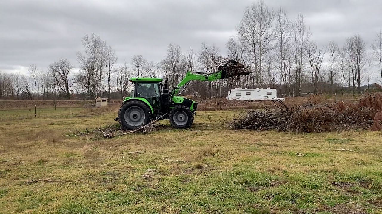 Learning how to drive Deutz 5120G. Actually, I am Learning to farm, never been a farmer before.