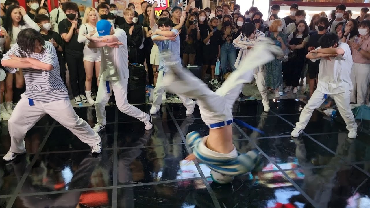 위트(W.I.T)/ 비보이댄스(b-boy dance) 홍대 다이아나팀과 위트팀 연합공연