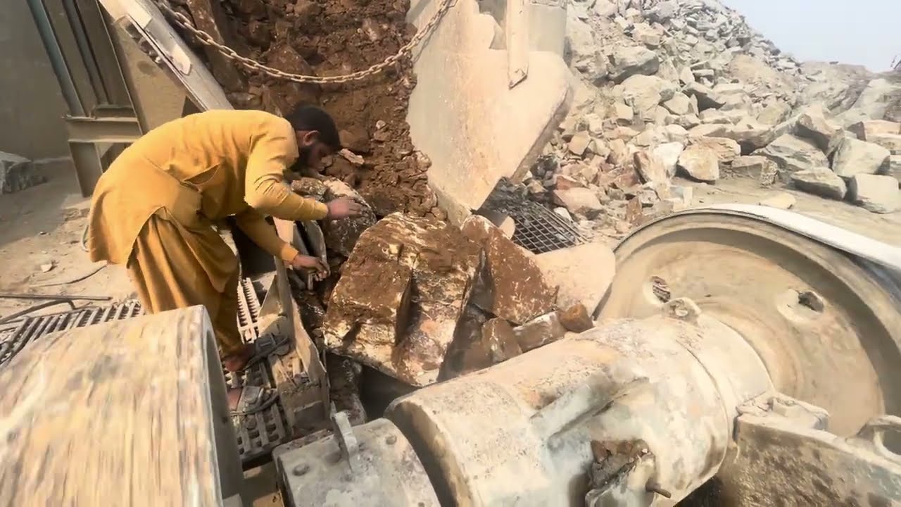 BIG ROCK Crusher Machine – FULL POWERFUL Crushing Process 💥  #stonecrushing 