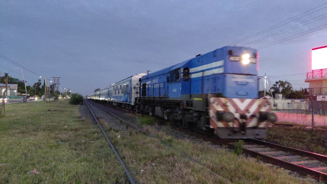 ¡¡¡EMD GM GR12W 6626 con el Tren N°151 pasando por Cercanias a Estación Las Malvinas!!! 13/02/2026