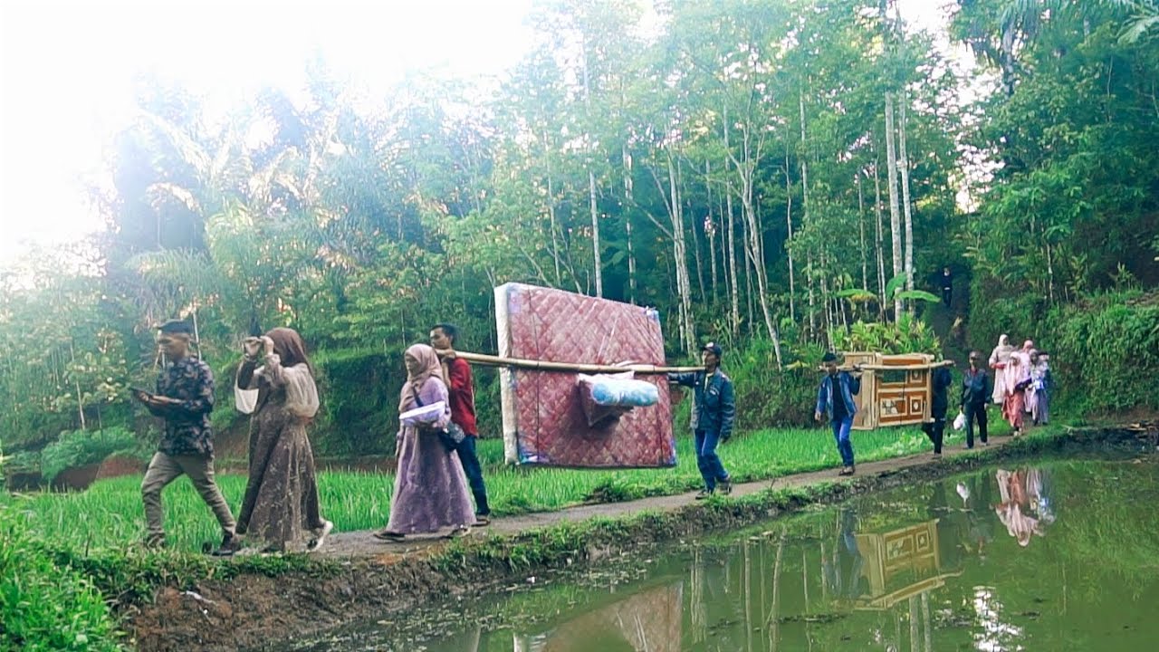 Penuh Perjuangan, Beginilah Nikahan Sunda Di Kampung Terpencil. Suasana Hajatan Jajap Pengantin