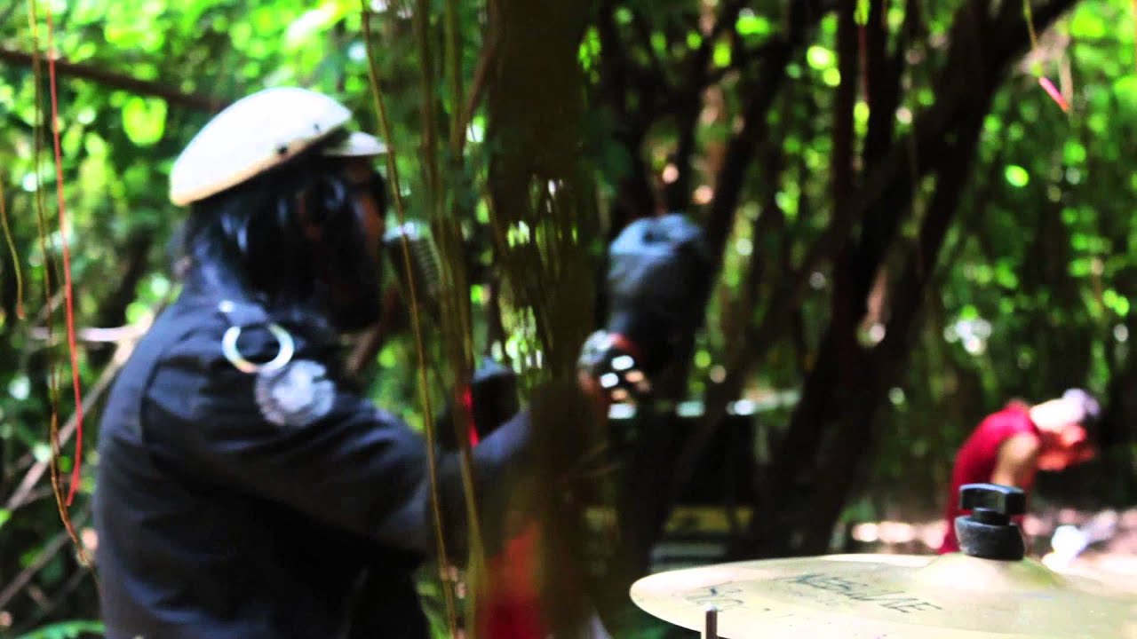 THE EASTIGERS - Lantang Menantang (Video Clip)