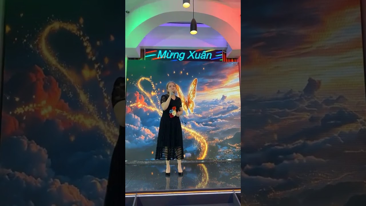 Hoa Nở Về đêm 