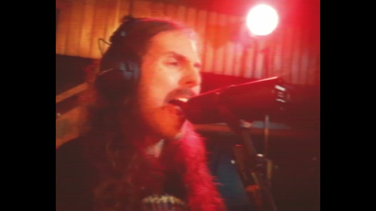 Wanderer - Stranger/Feral Child (Live Session At The Wizard Studio)